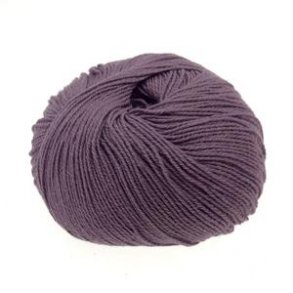 Cottonwool 3 garn 50g. Stvet Lilla farve nr. 812